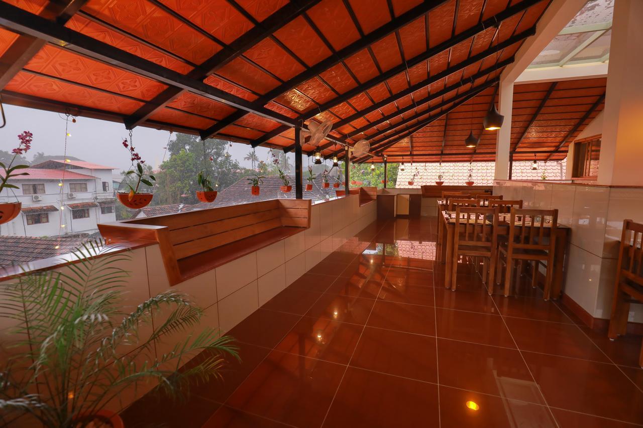 Roses Inn Fortkochi Exterior foto