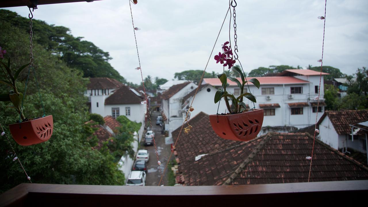 Roses Inn Fortkochi Exterior foto